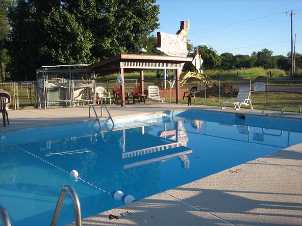The Indian Lodge: 33700 State Highway 51, Wagoner, OK 74467